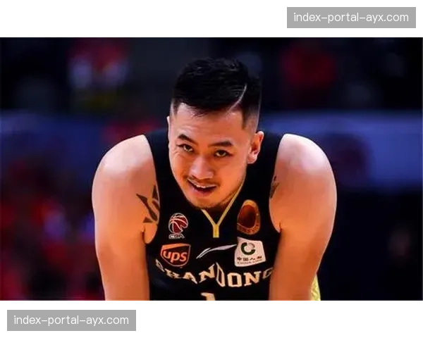 图卢兹vs里尔激战正酣，双方中场控制权争夺激烈