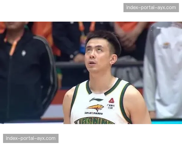 山东队上半场外线手感冰凉，35-49落后辽宁14分进入下半场